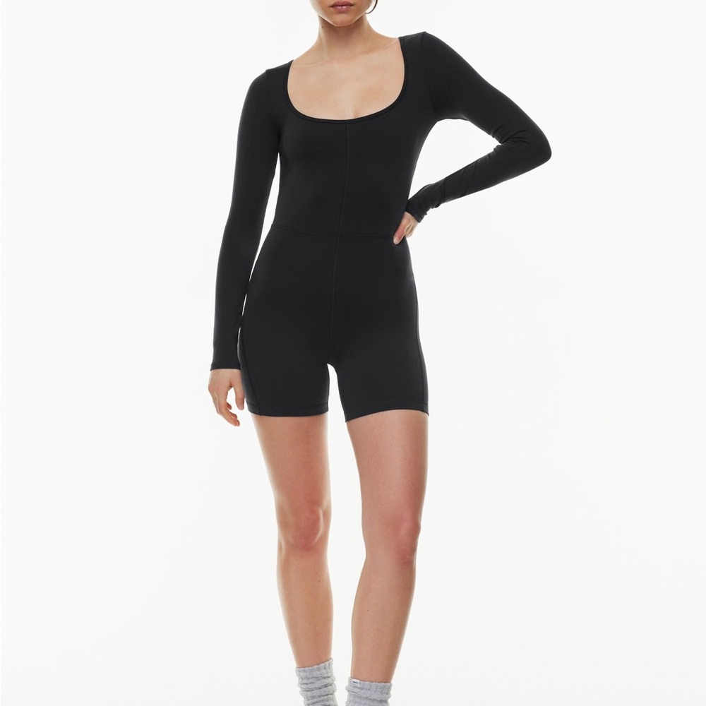 Aritzia Wilfred Free Divinity Black Long Sleeve Bodysuit Romper